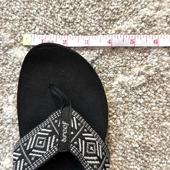 REEF flip flops - black and white - Picture 6 of 6